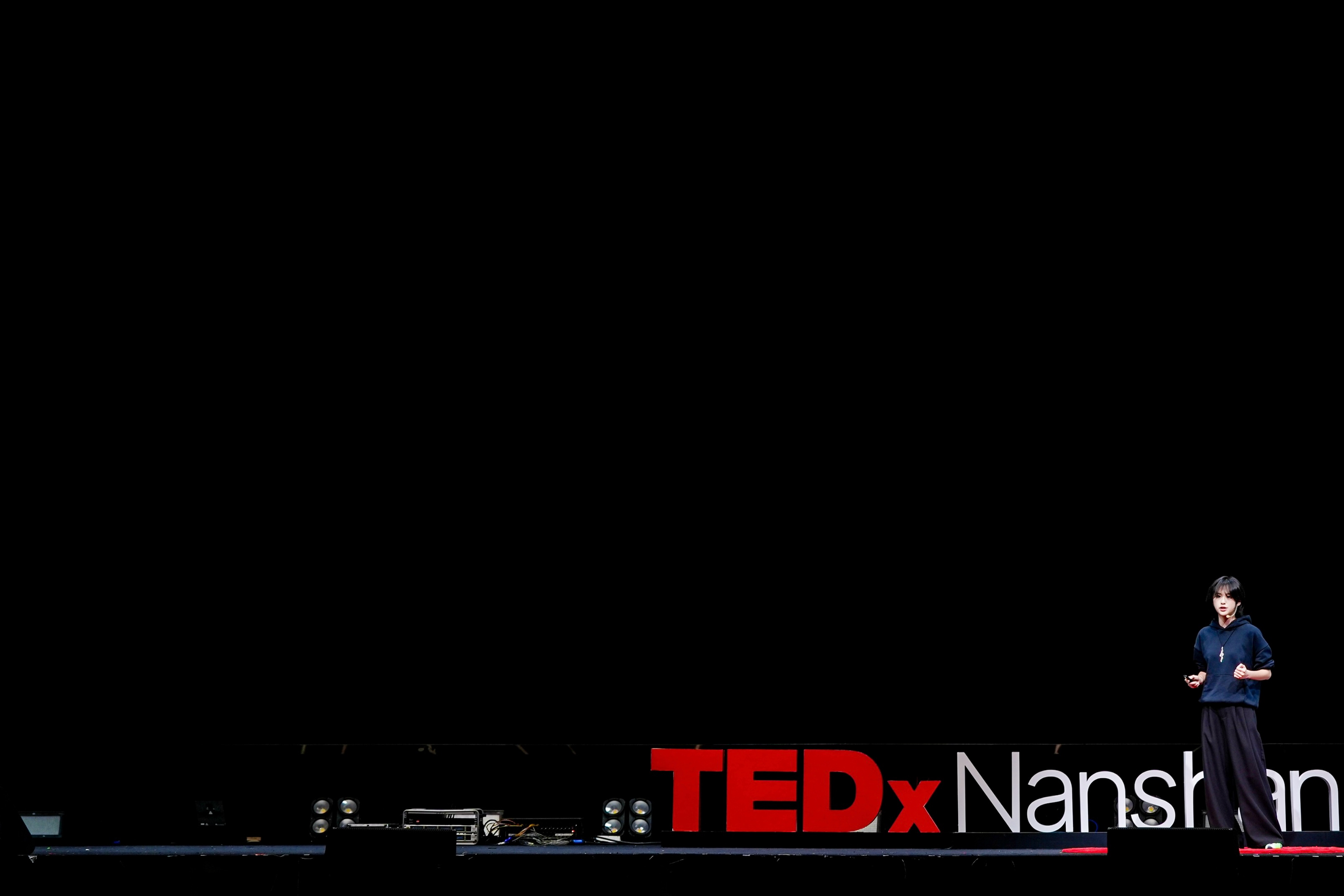 司徒子榆登TEDx演講 以創作解讀“看不見的真實”